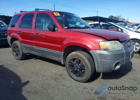 2005 Ford Escape Xlt из США, поврежденный, VIN 1FMYU93105KA70752